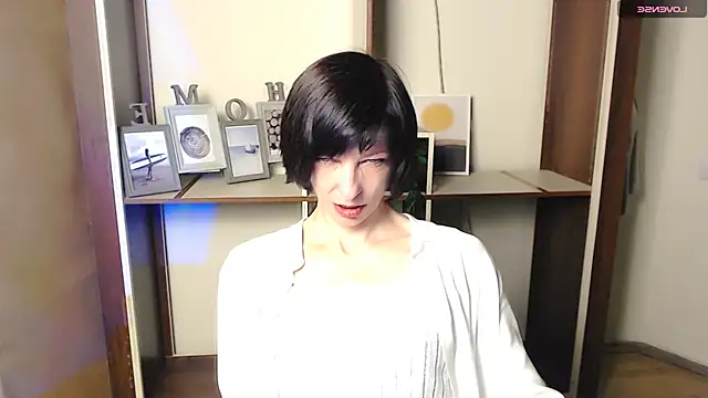  AngeliaFlow  online show from 10-21-25, 07:42