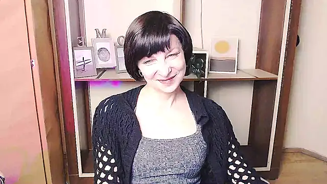  AngeliaFlow  online show from 04-14-26, 07:58