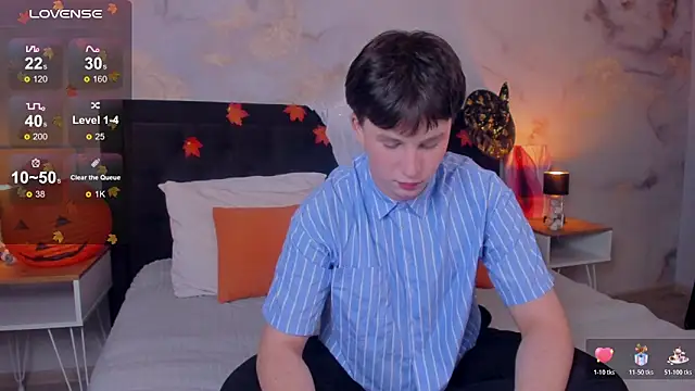 Snapshot of AdrianoAubert chatting on 10-25-25, 03:25 AdrianoAubert online show from 10-25-25, 03:25