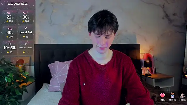 Snapshot of AdrianoAubert chatting on 11-18-25, 04:17 AdrianoAubert online show from 11-18-25, 04:17