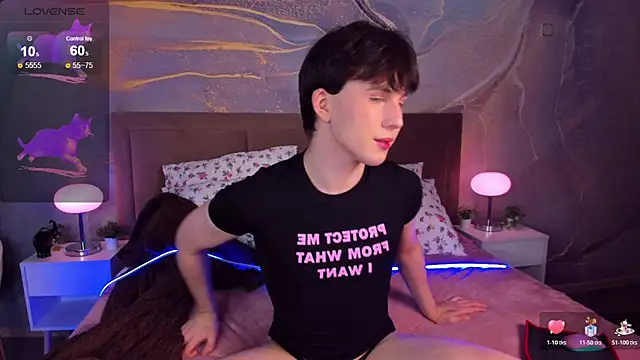 Snapshot of AdrianoAubert chatting on 12-01-25, 10:20 AdrianoAubert online show from 12-01-25, 10:20