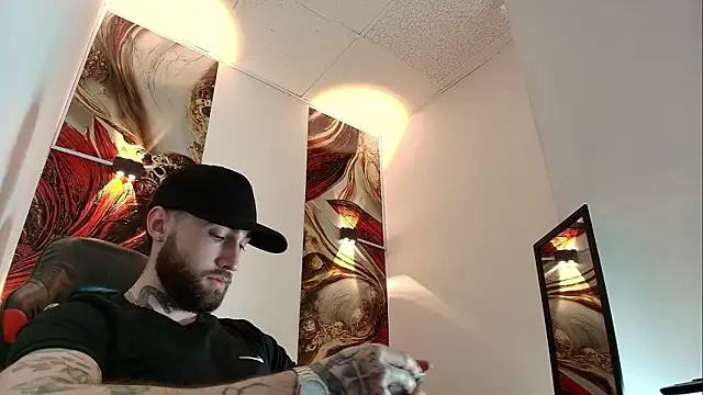 Snapshot of Luke_davis01 chatting on 02-23-26, 01:08 Luke davis01 online show from 02-23-26, 01:08