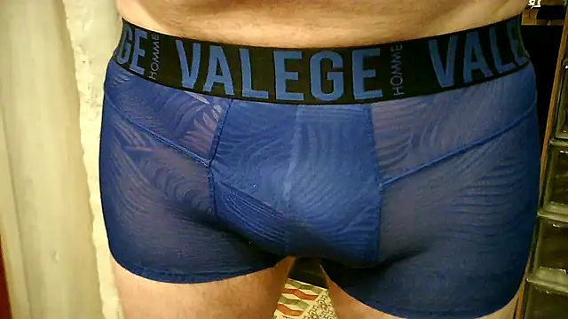 Snapshot of archange_17 chatting on 02-20-25, 06:50 archange 17 online show from 02-20-25, 06:50