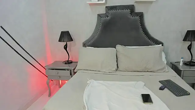 Snapshot of VictoriaBlackfire chatting on 03-06-25, 04:52 VictoriaBlackfire online show from 03-06-25, 04:52