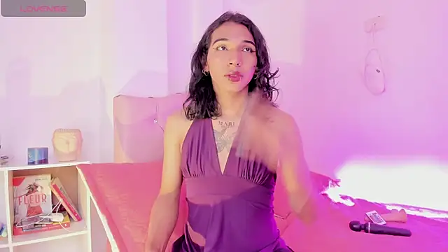 Snapshot of VictoriaBlackfire chatting on 12-15-25, 11:36 VictoriaBlackfire online show from 12-15-25, 11:36