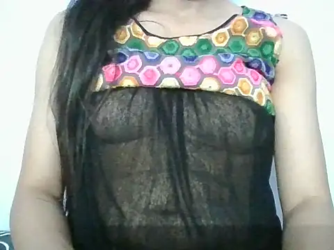 Snapshot of laila_10 chatting on 02-26-26, 07:13 laila 10 online show from 02-26-26, 07:13