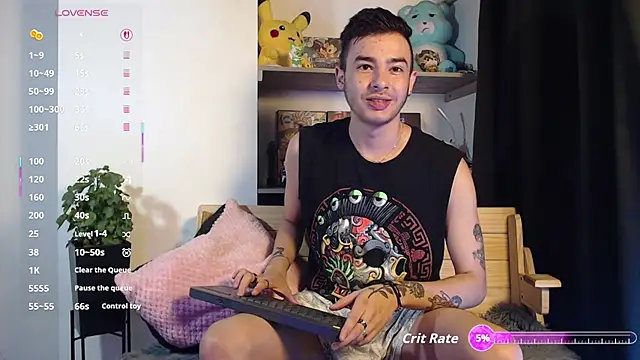 Snapshot of kyle_clint07 chatting on 10-10-25, 06:40 kyle clint07 online show from 10-10-25, 06:40