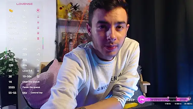 Snapshot of kyle_clint07 chatting on 10-15-25, 04:34 kyle clint07 online show from 10-15-25, 04:34