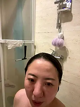 Snapshot of Hannababy_ chatting on 11-06-25, 02:51 Hannababy online show from 11-06-25, 02:51