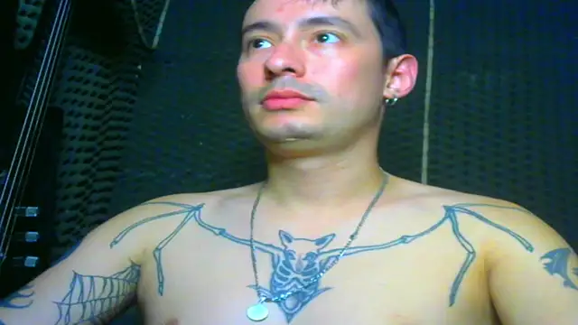 Snapshot of vampireathome chatting on 03-04-25, 05:00 vampireathome online show from 03-04-25, 05:00