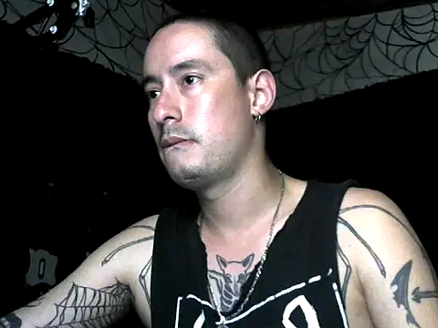 Snapshot of vampireathome chatting on 12-05-25, 06:22 vampireathome online show from 12-05-25, 06:22