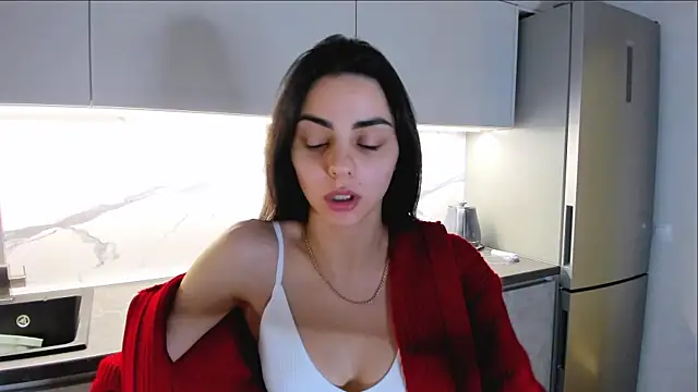 EmiliaZen online show from 02-15-25, 05:07