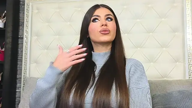 Snapshot of EliteDomina chatting on 12-22-25, 08:00 EliteDomina online show from 12-22-25, 08:00