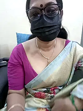 Snapshot of niiveditha chatting on 02-07-25, 04:46 niiveditha online show from 02-07-25, 04:46