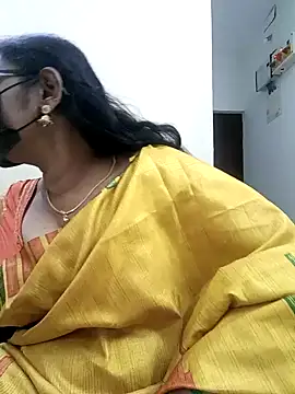 Snapshot of niiveditha chatting on 02-08-25, 07:05 niiveditha online show from 02-08-25, 07:05