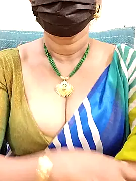 Snapshot of niiveditha chatting on 02-17-25, 11:09 niiveditha online show from 02-17-25, 11:09