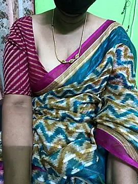 Snapshot of niiveditha chatting on 03-16-25, 02:33 niiveditha online show from 03-16-25, 02:33