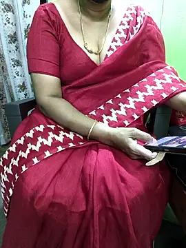 Snapshot of niiveditha chatting on 09-17-25, 07:32 niiveditha online show from 09-17-25, 07:32