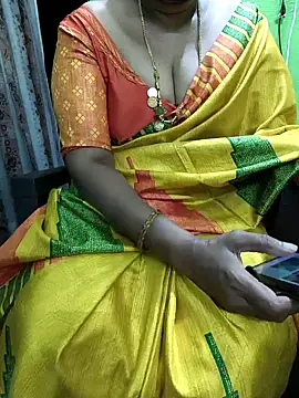 niiveditha online show from 11-06-25, 03:07