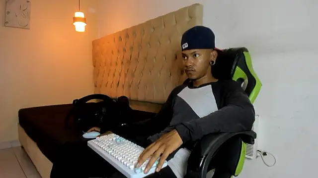 Snapshot of blackdirty420 chatting on 03-04-26, 03:51 blackdirty420 online show from 03-04-26, 03:51