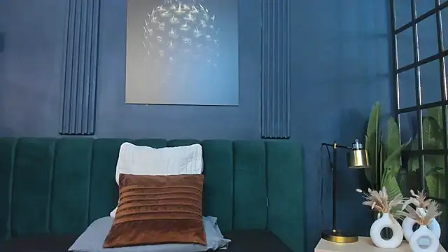 scarlet edwars online show from 11-10-25, 09:25