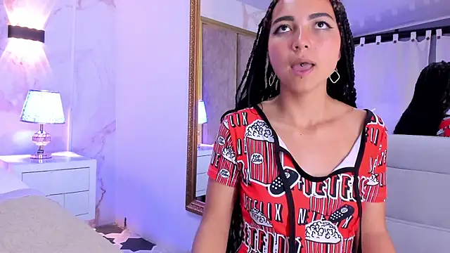 Snapshot of ValerieHyde chatting on 03-01-25, 02:59 ValerieHyde online show from 03-01-25, 02:59