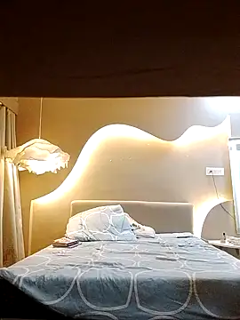 Snapshot of crazyfreaking chatting on 10-21-25, 11:55 crazyfreaking online show from 10-21-25, 11:55