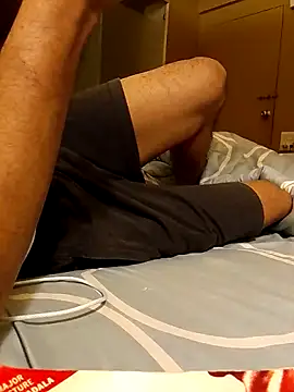 Snapshot of crazyfreaking chatting on 10-22-25, 12:00 crazyfreaking online show from 10-22-25, 12:00