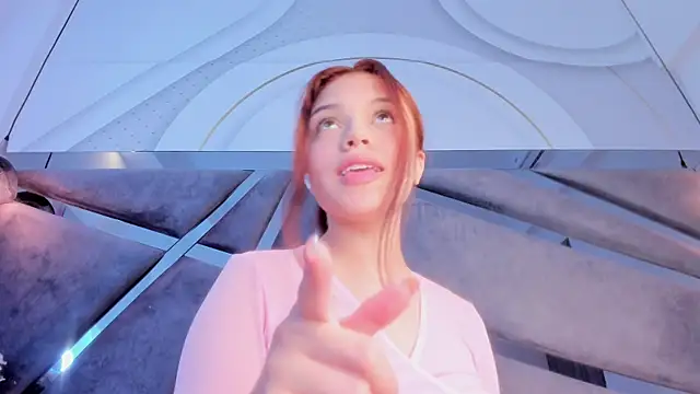 Snapshot of Giselle_Lauren chatting on 10-15-25, 08:09 Giselle Lauren online show from 10-15-25, 08:09