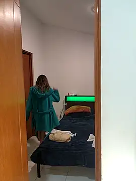 Alicee10 online show from 01-19-26, 04:00