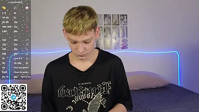 Snapshot of Julian_wins chatting on 02-19-26, 01:01 Julian wins online show from 02-19-26, 01:01