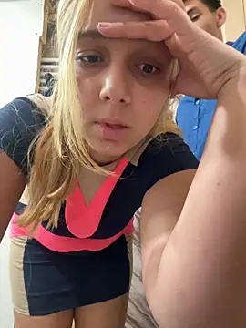 Snapshot of hotamanda01 chatting on 10-17-25, 03:03 hotamanda01 online show from 10-17-25, 03:03