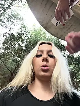 Snapshot of hotamanda01 chatting on 11-29-25, 12:41 hotamanda01 online show from 11-29-25, 12:41