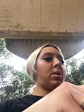 Snapshot of hotamanda01 chatting on 12-03-25, 12:47 hotamanda01 online show from 12-03-25, 12:47