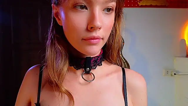 Snapshot of DemiDee chatting on 12-05-24, 12:00 DemiDee online show from 12-05-24, 12:00