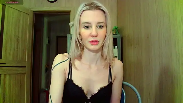 Caramel piegirl online show from 02-15-25, 06:23