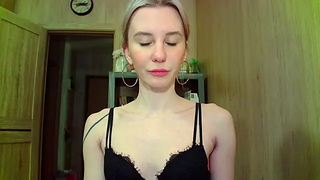 Caramel piegirl online show from 02-15-25, 10:52