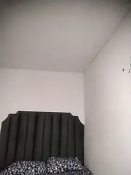 Snapshot of moree_Queen chatting on 02-16-25, 06:54 moree Queen online show from 02-16-25, 06:54