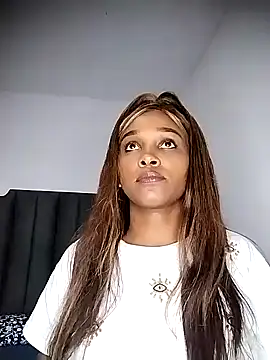 Snapshot of moree_Queen chatting on 02-18-25, 07:41 moree Queen online show from 02-18-25, 07:41