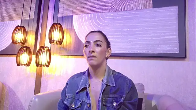 lissa palmer online show from 10-17-25, 03:10