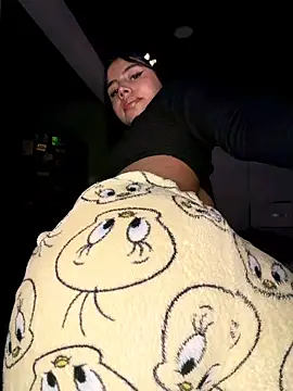 Laura-Khalifa online show from 03-28-26, 06:35