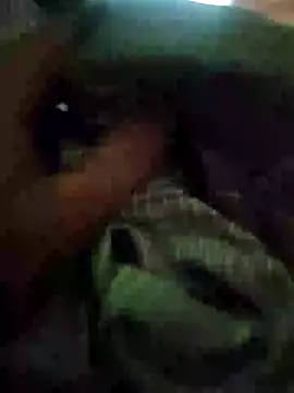 Snapshot of Tamil_small_cock chatting on 02-07-25, 04:59 Tamil small cock online show from 02-07-25, 04:59