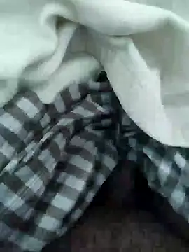 Snapshot of Tamil_small_cock chatting on 02-10-25, 06:09 Tamil small cock online show from 02-10-25, 06:09