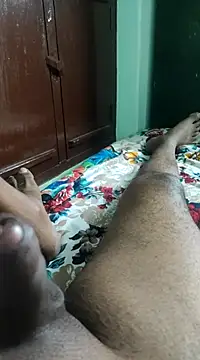 Snapshot of Tamil_small_cock chatting on 03-08-25, 02:40 Tamil small cock online show from 03-08-25, 02:40