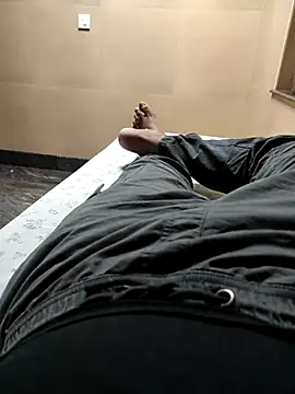 Snapshot of Tamil_small_cock chatting on 03-17-25, 06:11 Tamil small cock online show from 03-17-25, 06:11