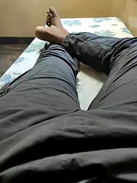 Snapshot of Tamil_small_cock chatting on 03-18-25, 06:57 Tamil small cock online show from 03-18-25, 06:57