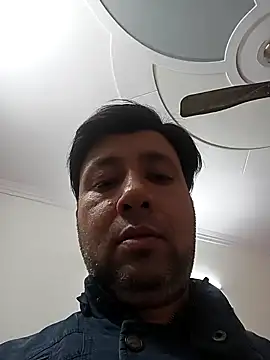 Snapshot of innocentboy1987 chatting on 02-18-25, 04:05 innocentboy1987 online show from 02-18-25, 04:05