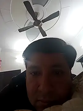 Snapshot of innocentboy1987 chatting on 03-10-25, 08:37 innocentboy1987 online show from 03-10-25, 08:37