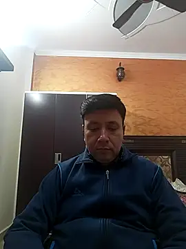 Snapshot of innocentboy1987 chatting on 11-26-25, 04:46 innocentboy1987 online show from 11-26-25, 04:46