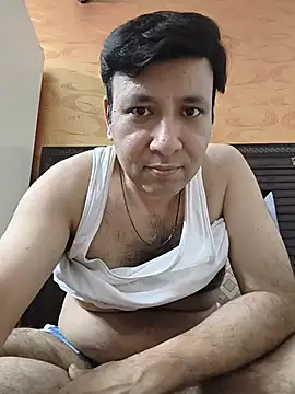 innocentboy1987 online show from 07-05-26, 04:25